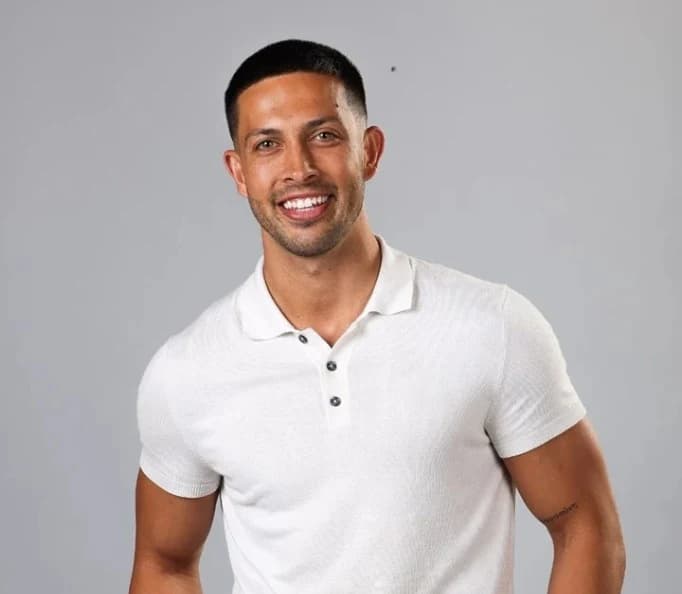 Teejay Halkias, Founder & Head of Sales
